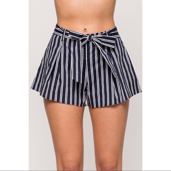 Jealousy Stripe Tie Front Shorts - Picture 2 of 4